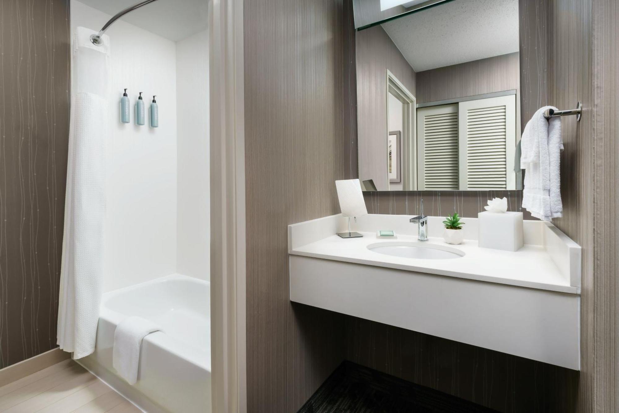Courtyard By Marriott Dallas Lewisville Dış mekan fotoğraf